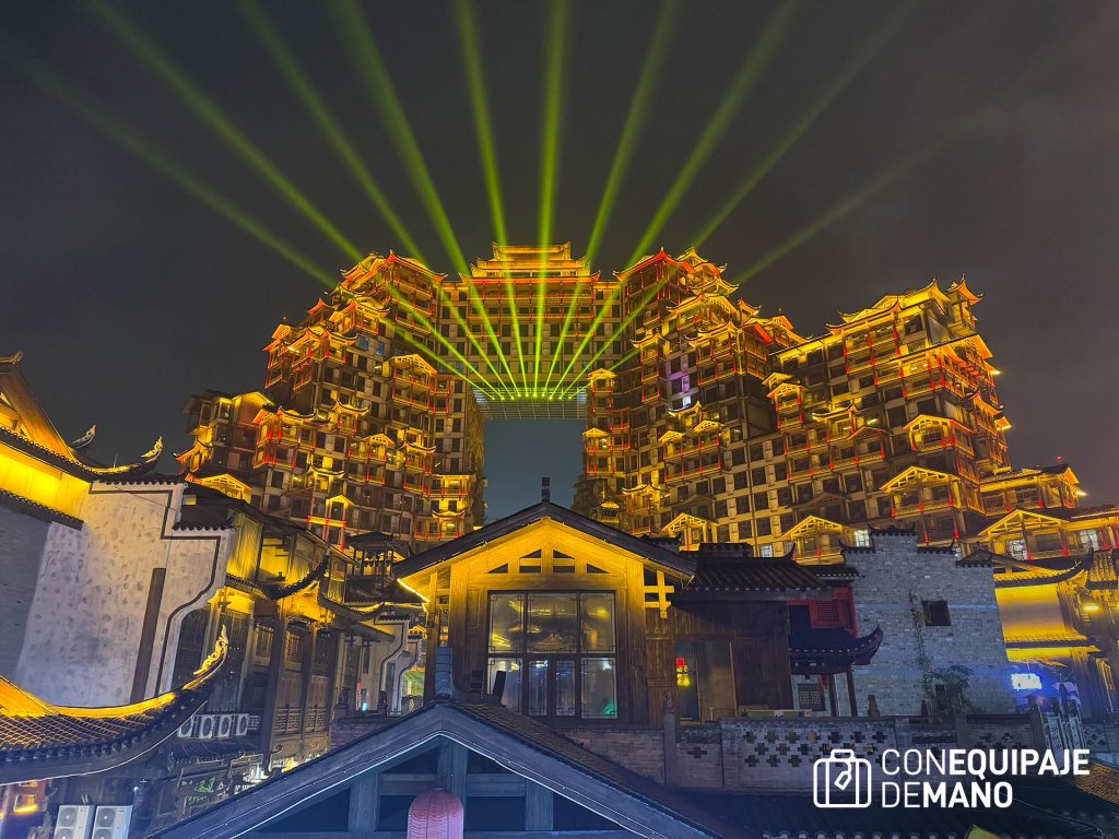 El 72 Wonder Tower (o 72 Strange Buildings/Qilou) de Zhangjiajie